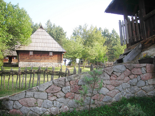 Этнодеревня "Старо Село" в Сирогойно